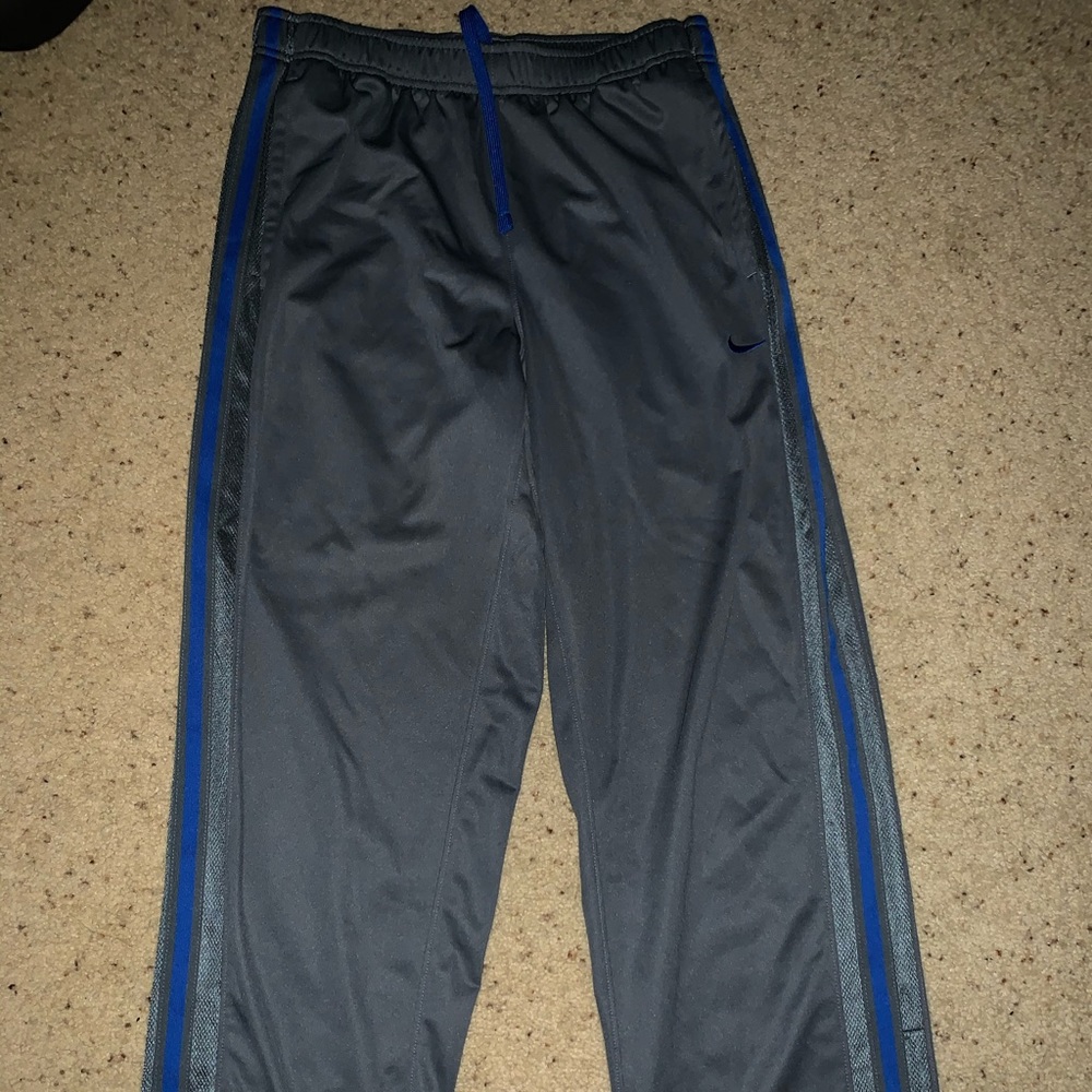 Grey Nike sweat pants - L